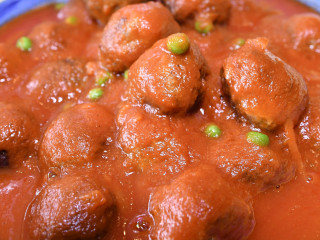 Robertos Paella Y Tapas