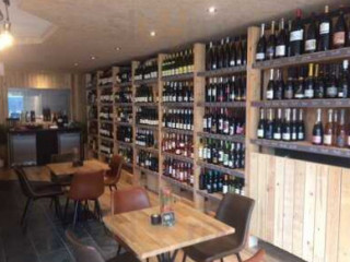 Holar Isca – Wijnwinkel Aperobar