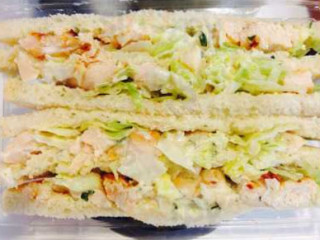 Chez Mademoiselle Benoit