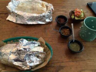 El Camión Cantina Mexicana