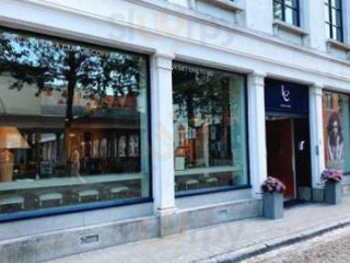 Les Coquettes Le Café