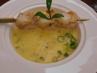 A L'ombre Du Clocher