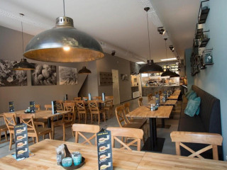 Eetcafé 't Middelpunt