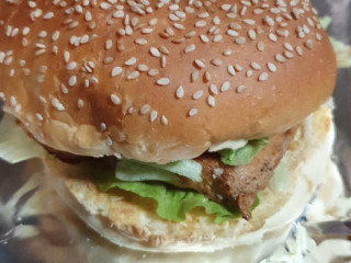 Johnny's Burger O'tacos