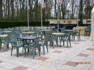 Kon. Balboog St Joris Café Armenonville