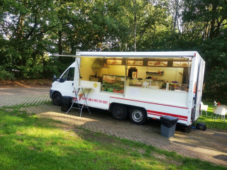 Friet Van Piet En Riet