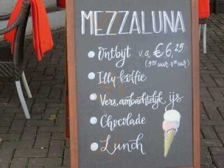 Mezzaluna