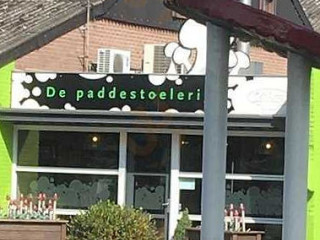 Saloon De Roode Loper