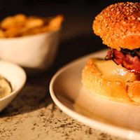 Les Canailles Du Châtelain